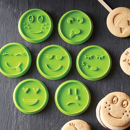 New 7-piece Smiley Biscuit Mold DIY